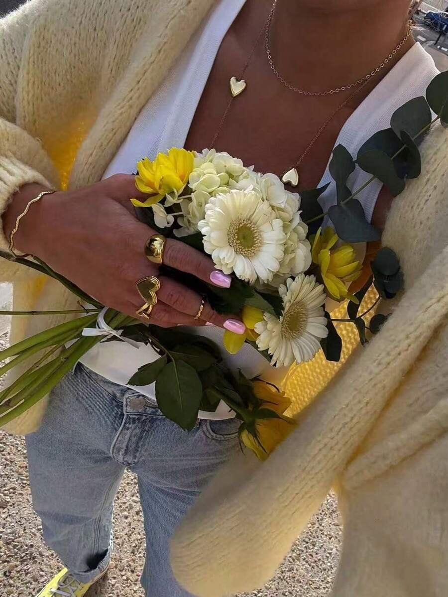 Cardigan dame i blød, luftig strik med ballonærmer, løs model med nedhængte skuldre og ribkant, Gul, billede 6