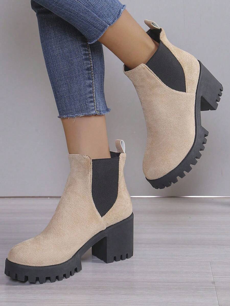Chelsea støvler dame med blokhæl og traktorsål, ankelhøje i velourlook med elastik i siden, Beige, billede 4