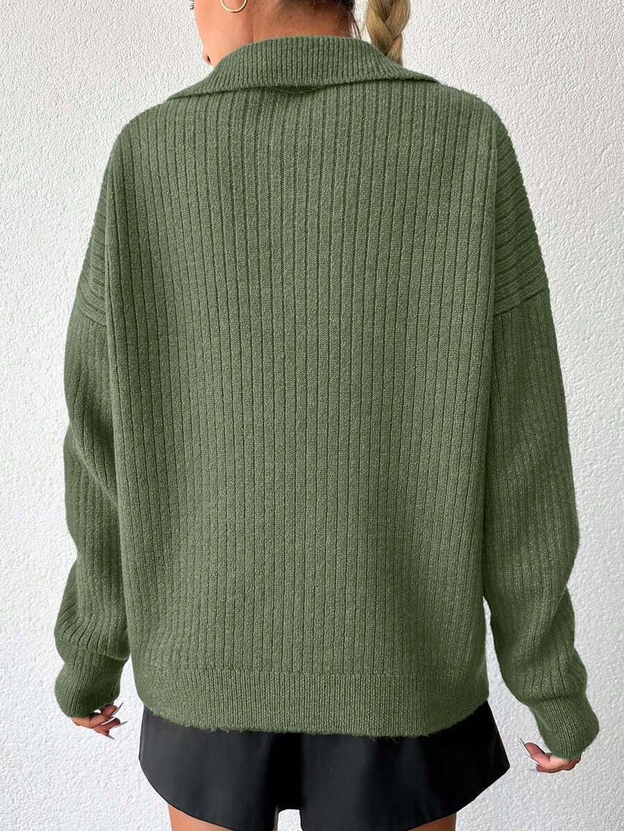 Dame sweater i ribstrik med krave og halv lynlås, løs pasform og sænkede skuldre, Armégrøn, billede 2