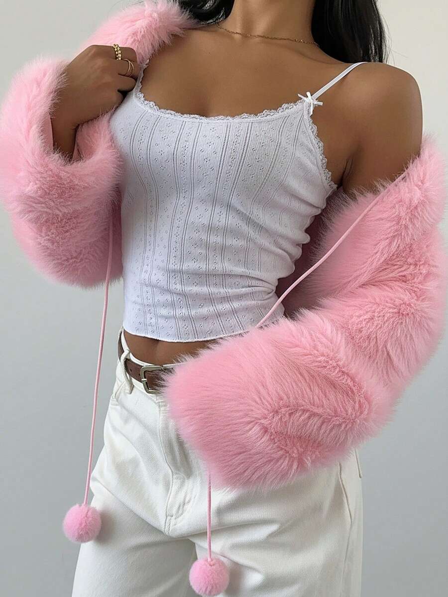 Kort pelsjakke til dame i blød kunstpels med bindebånd og pompon, Babylyserød, billede 6