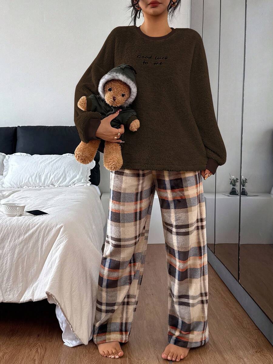 Pyjamas dame med blød fleecetop og ternede bukser i flonel, løs pasform, Brun, billede 6