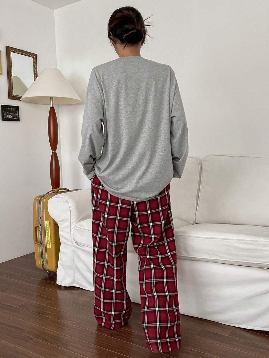 Pyjamas dame med løs langærmet top og ternede bukser med lige ben, Grå, billede 2