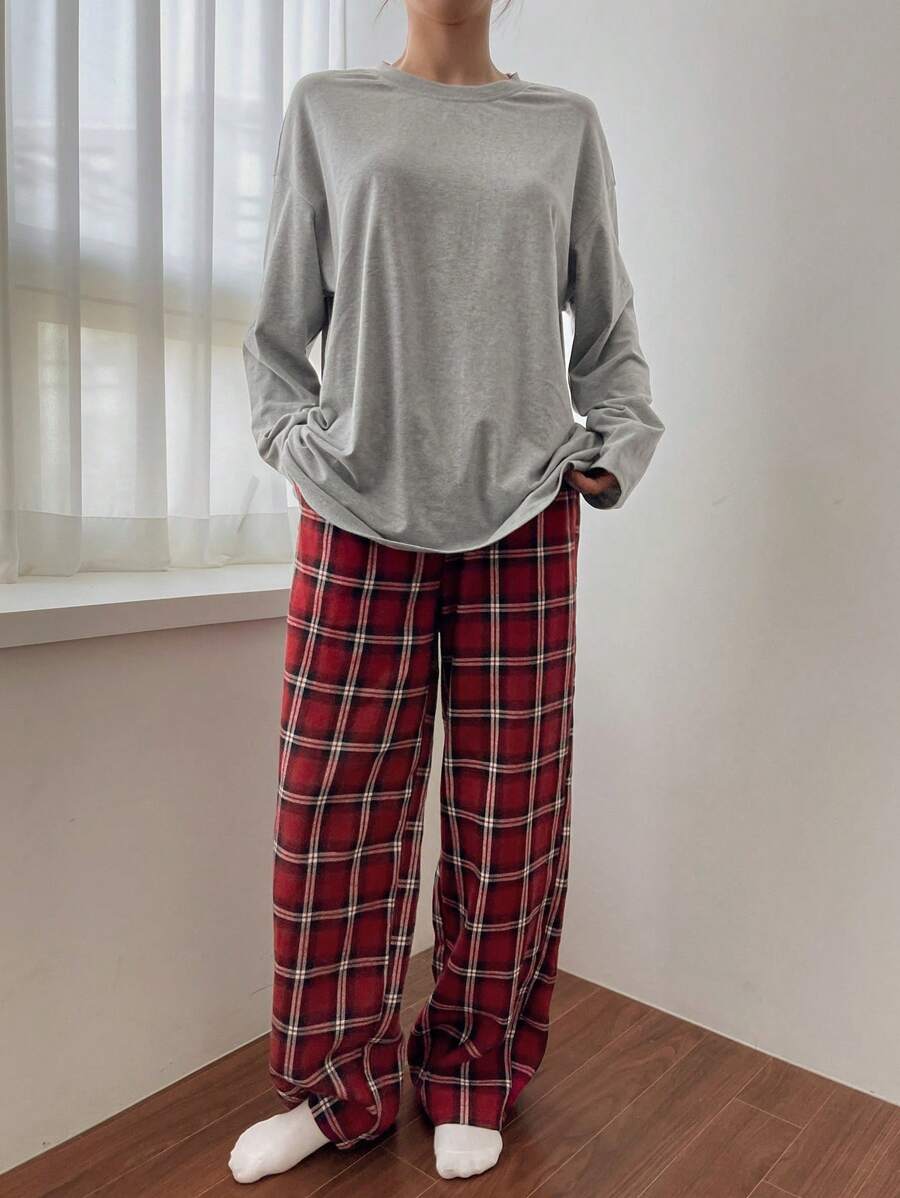 Pyjamas dame med løs langærmet top og ternede bukser med lige ben, Grå, billede 6