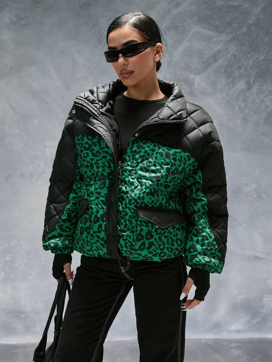 Quiltet vinterjakke dame med leopardmønster, høj krave og trykknapper, kort og løs, Flerfarvet, billede 5