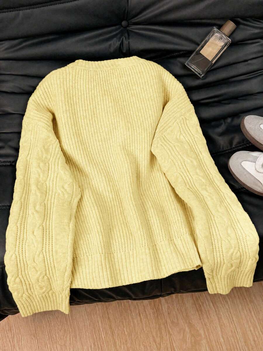 Strik sweater dame i kabelstrik, oversize med rund hals og sænkede skuldre, Gul, billede 11