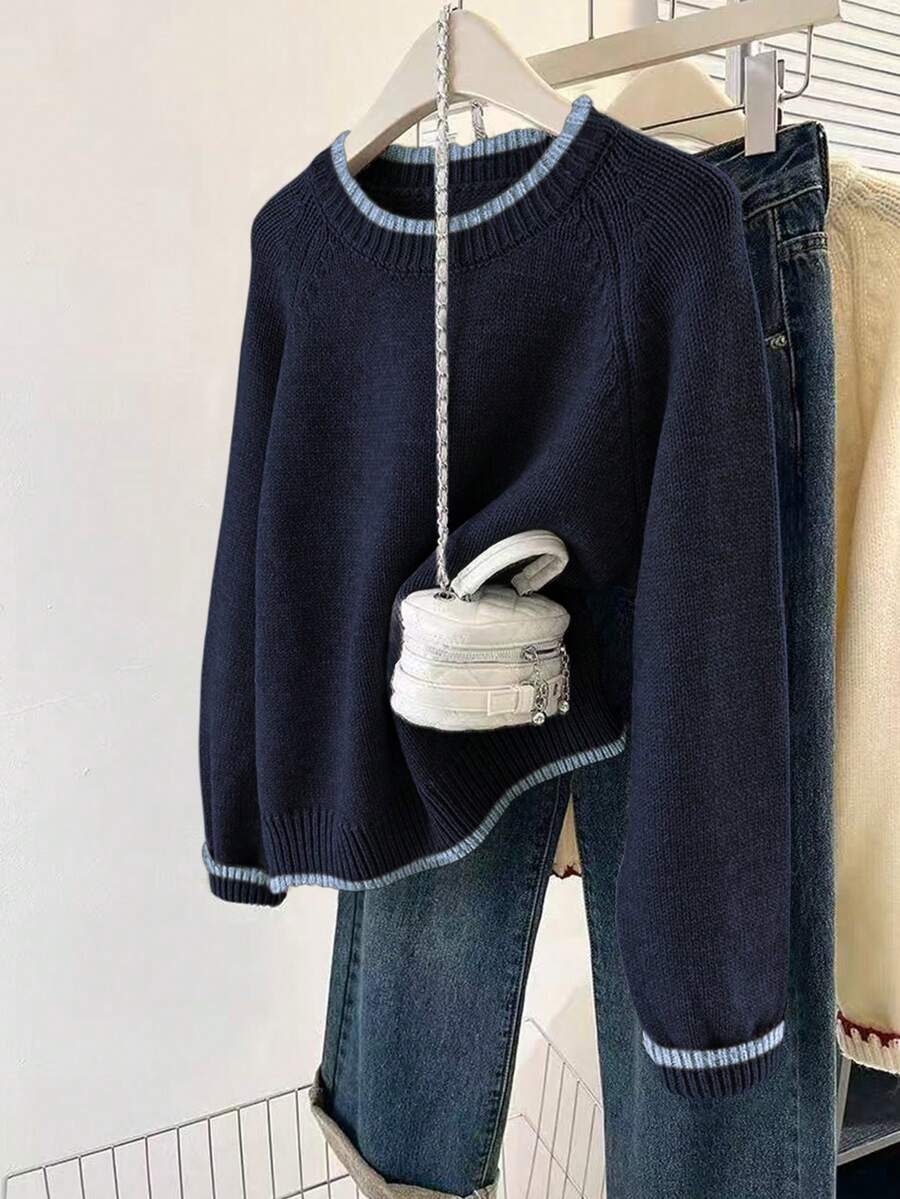 Strik sweater dame med kontrastkant, rund hals og raglanærmer, løs pasform, Kongeblå, billede 7