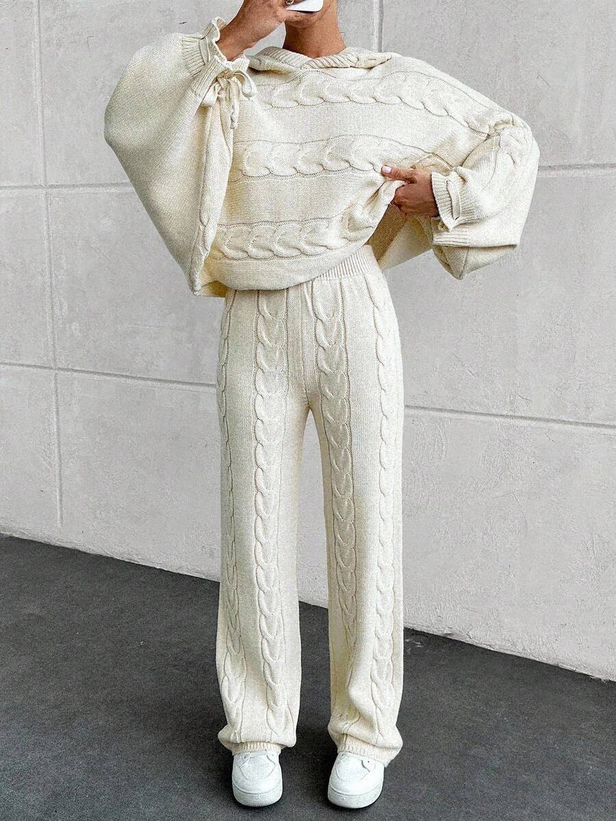 Strikket sæt dame i kabelstrik med kort oversize hættetrøje og vide bukser, Beige, billede 9