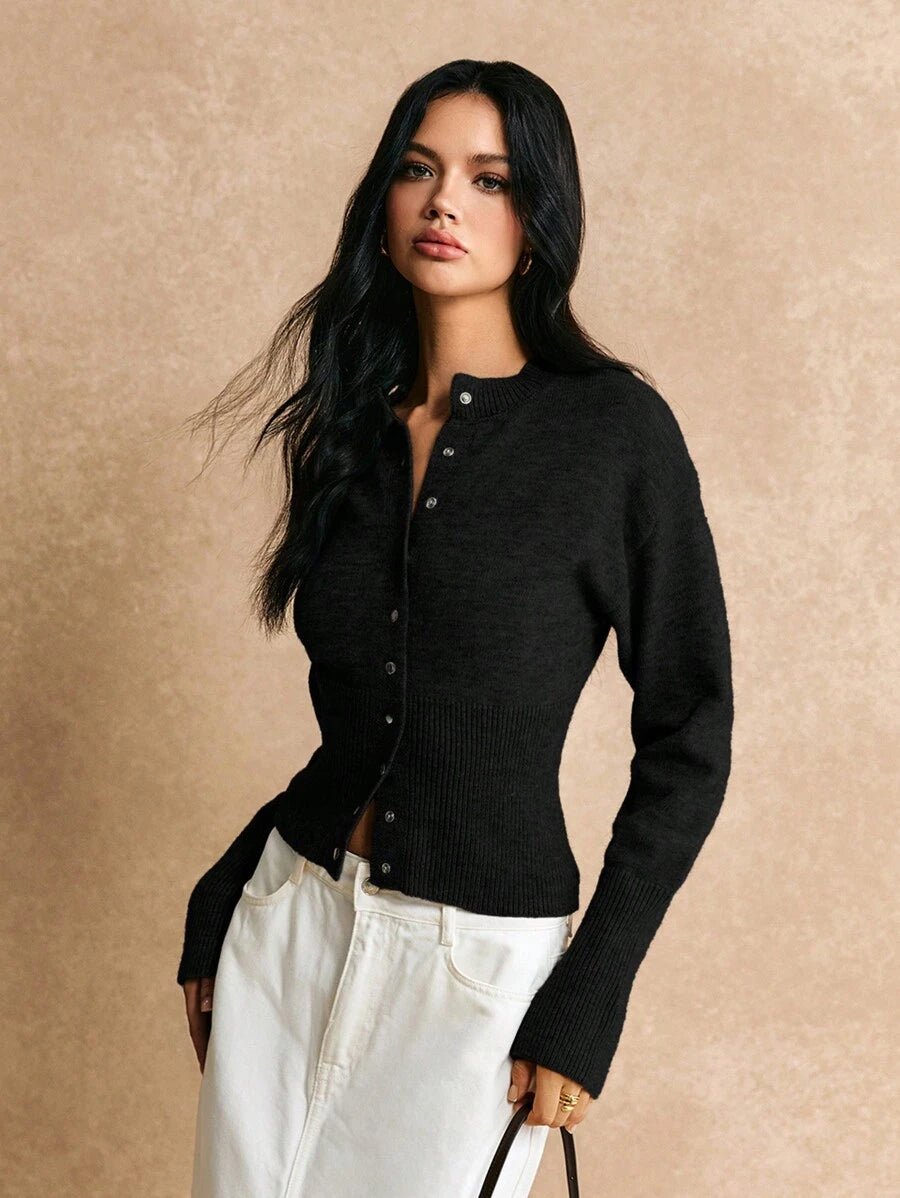 Striktrøje dame med trykknapper, kort cardigan i slim fit med bred ribkant, Sort, billede 4
